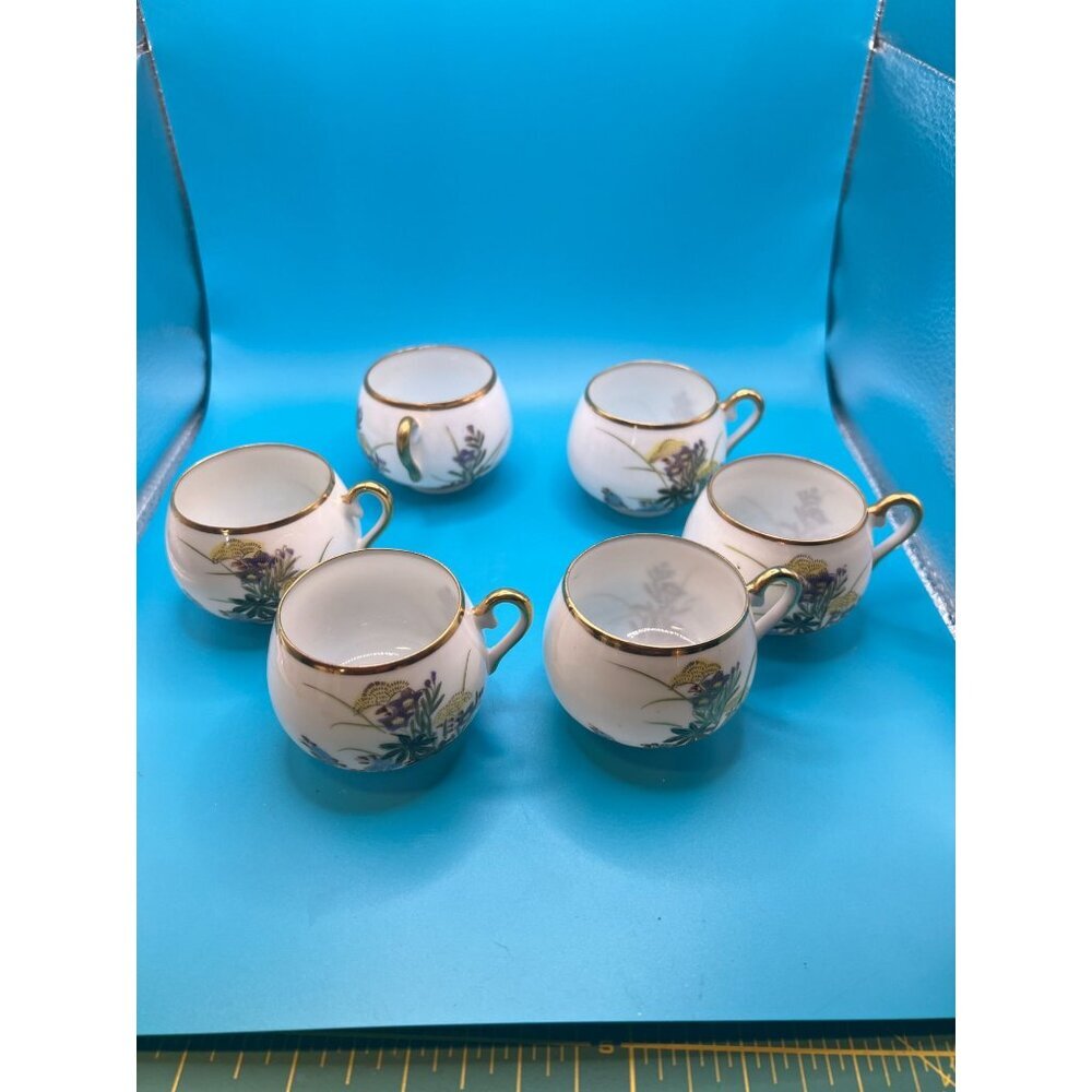 Vintage Kutani   Porcelain Tea Set With Floral & Gold - Picture 5 of 13